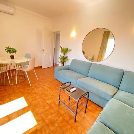 Sunset Apartment *
