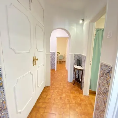 아파트 Sunset 세투발