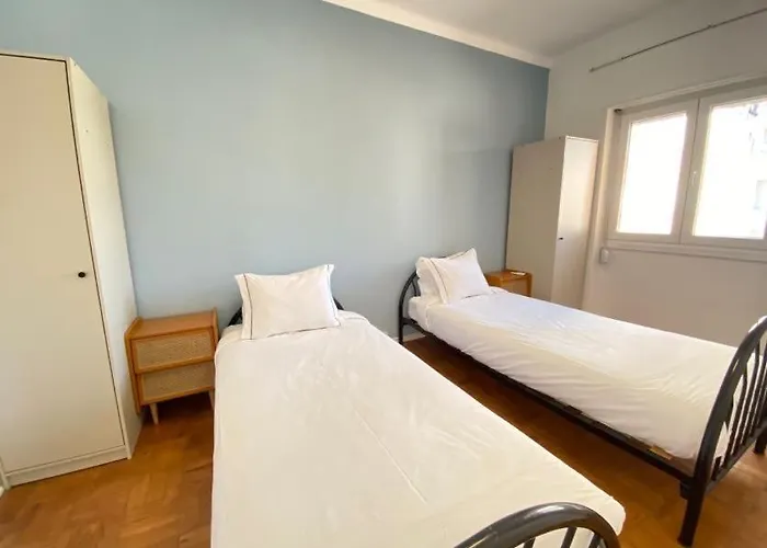 Sunset アパート セトゥーバル